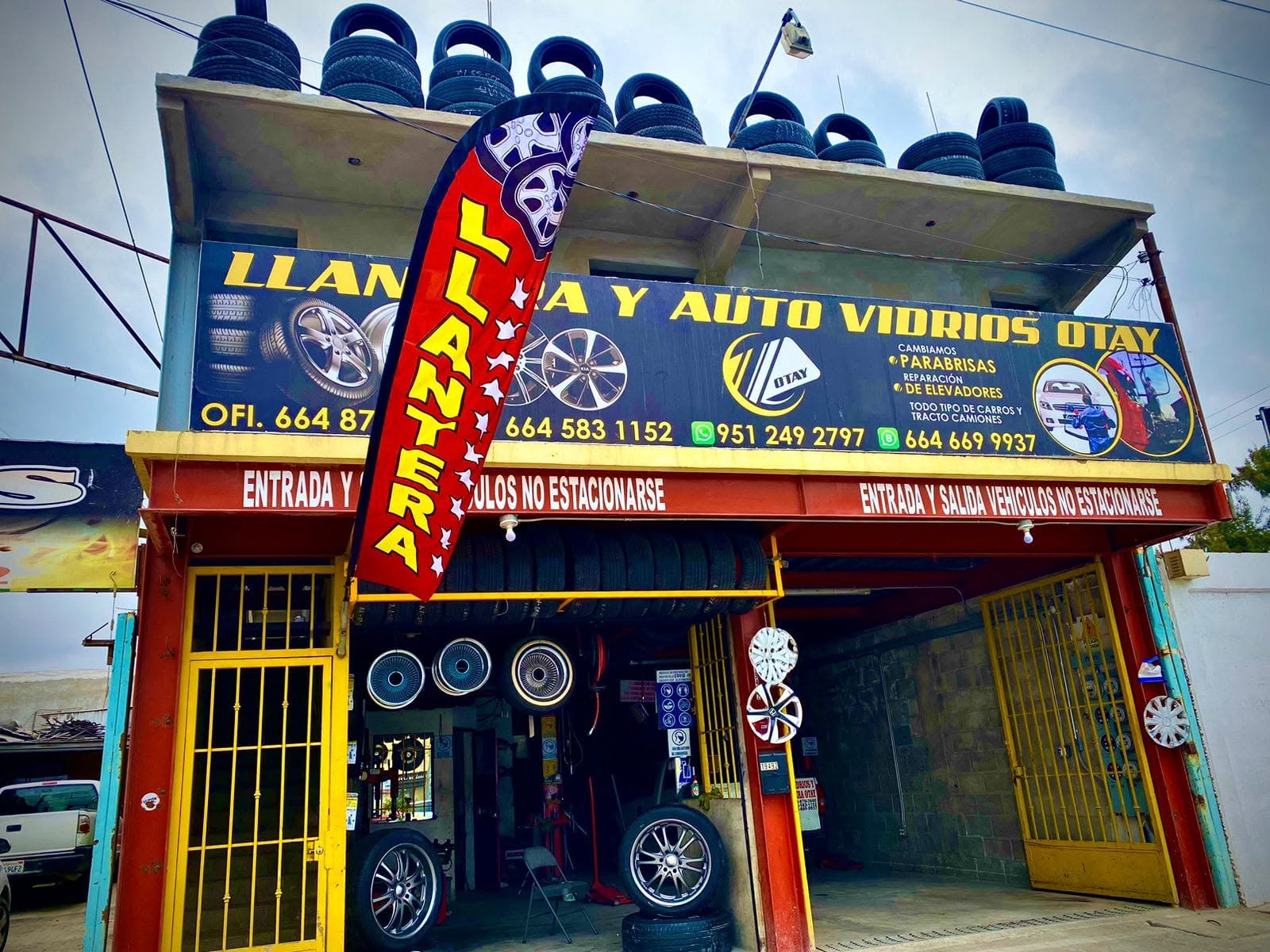 AutoVidriosOtay Logo